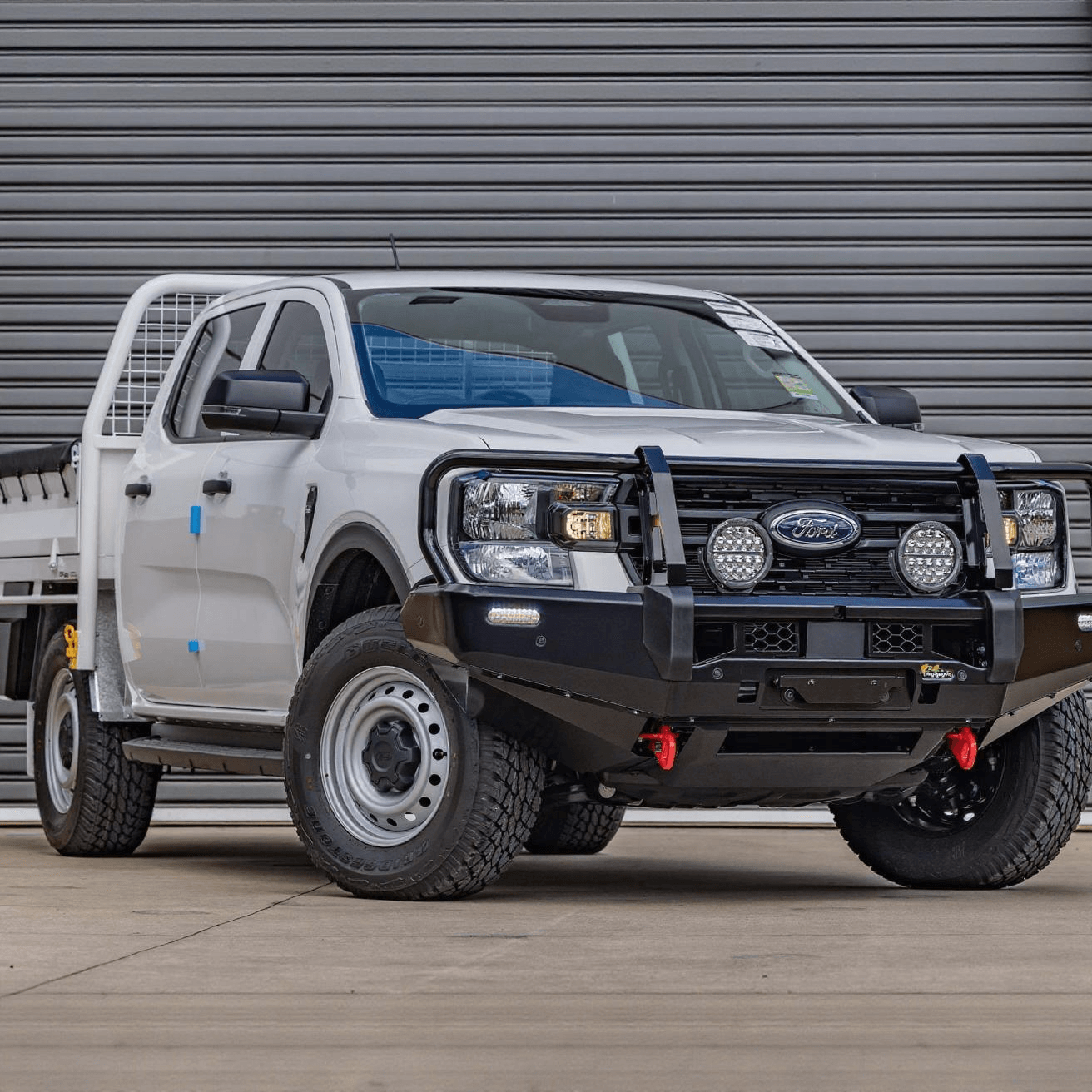 قضيب حماية تجاري - يشمل نقاط استرداد مدمجة BBC110