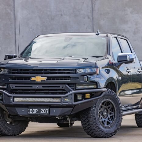 BBR087E-chev-silverado-raid-bar-4_faf8dba8-0a6a-4700-89a7-2b07bc990758