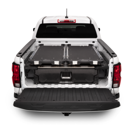 CG_600_2x_In Truck_Colorado_White_Straight On_MS_DS