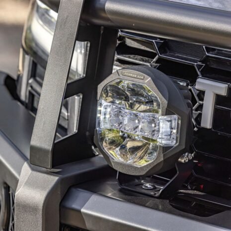 IDL0701C_scope_7_inch_LED_driving_light_lifestyle_1_1500x1000__89659(1)