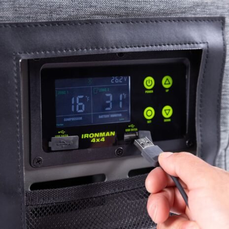 M-Series_IceCube_Dual_Zone_Portable_Fridge_Freezer-65L_closeup_1500x1000__93876(1)