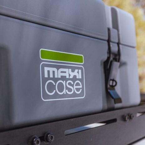 slim_roof_all_weather_rugged_case_65L_4__31652.1641410266