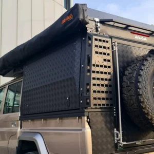 كامبر ومظلة ألو كاب غمارتين – 79تويوتا لاندكروزر Alu-Cab Canopy Camper