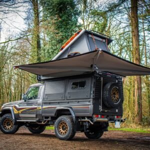 كامبر ومظلة ألو كاب أسود - تويوتا لاندكروزر Alu-Cab Canopy Camper